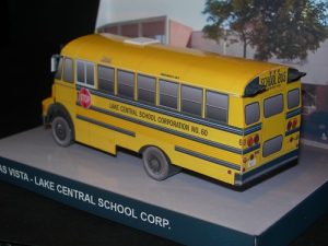 Thomas Vista School Bus - Paperdiorama - Donwload Free Paper Model